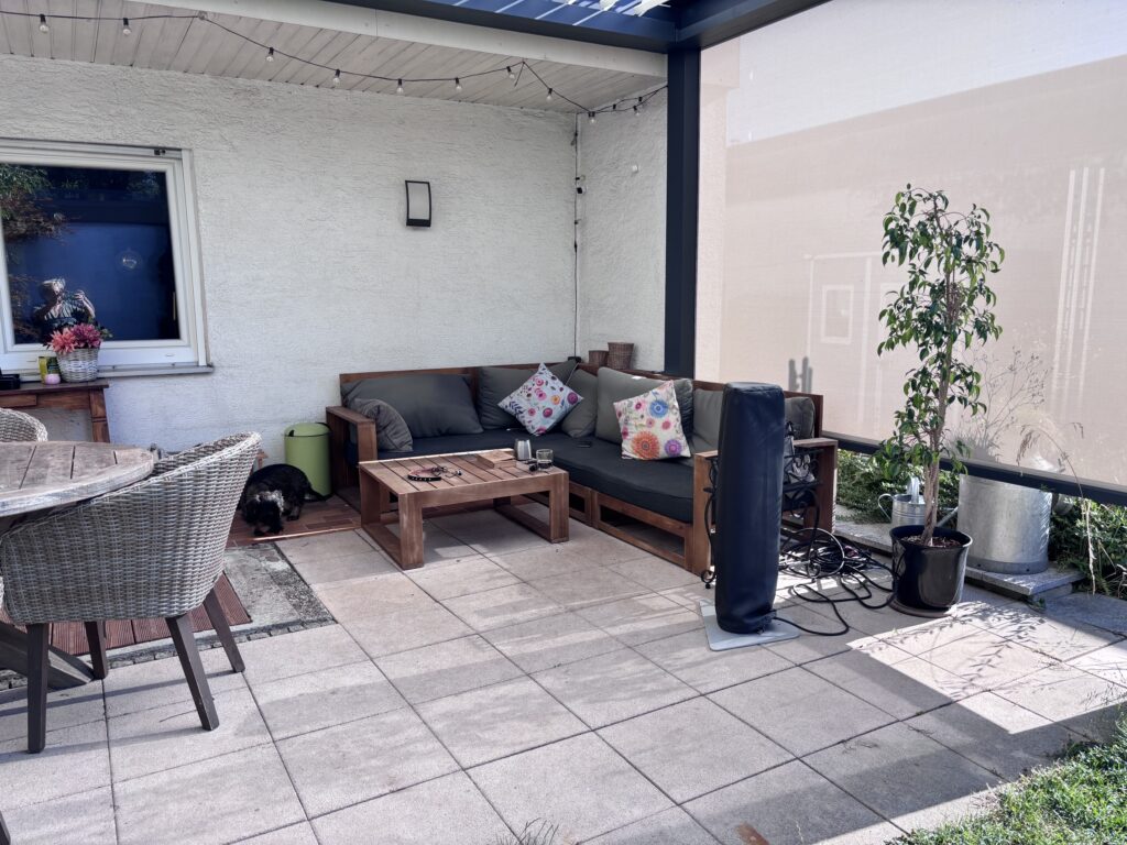 Terrasse / Elektrische Pergola